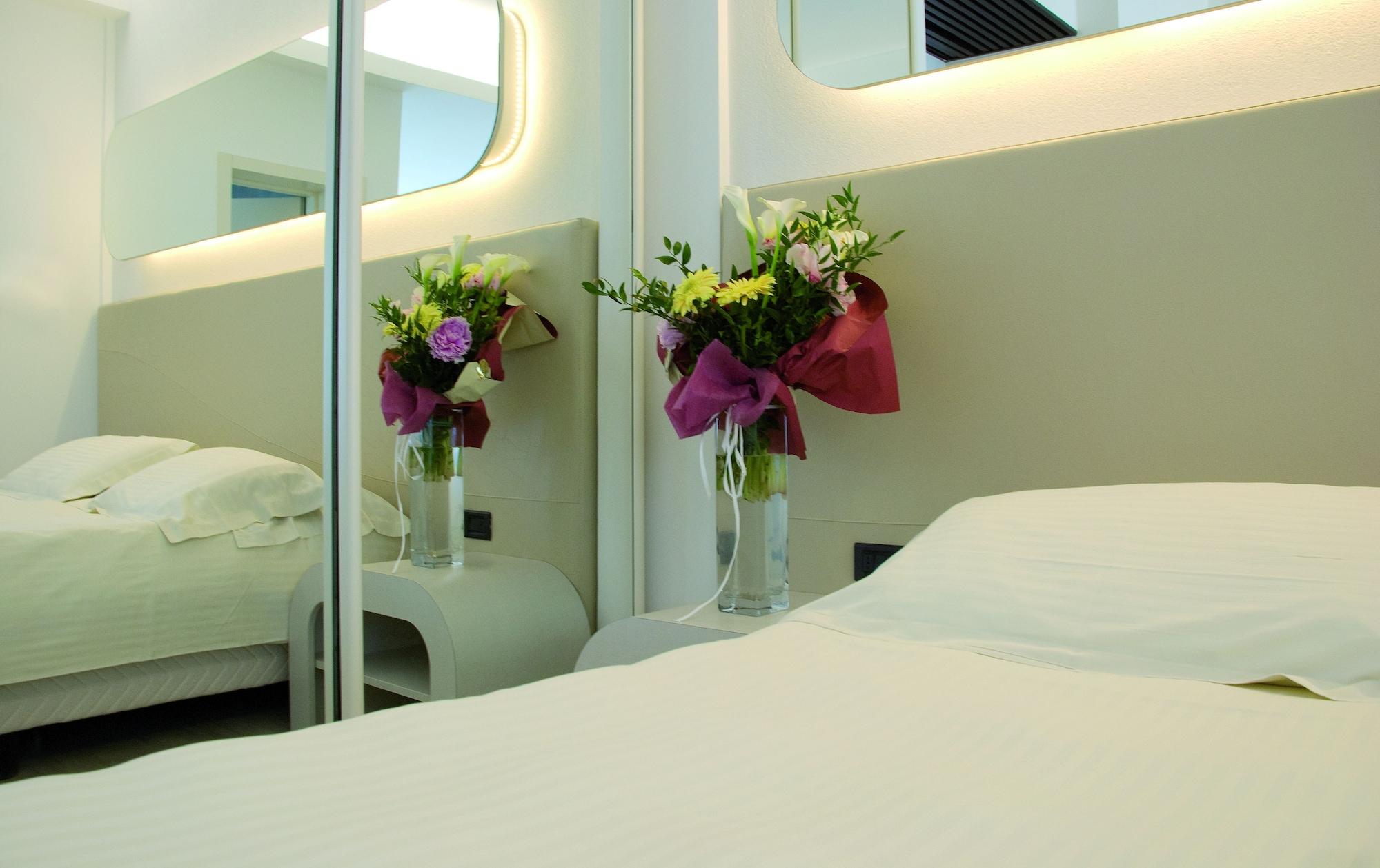 Hotel Le Palme - Premier Resort 밀라노마리티마 외부 사진