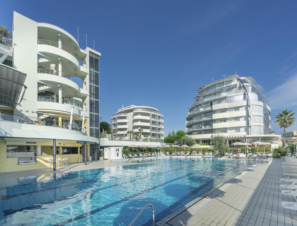Hotel Le Palme - Premier Resort 밀라노마리티마 외부 사진