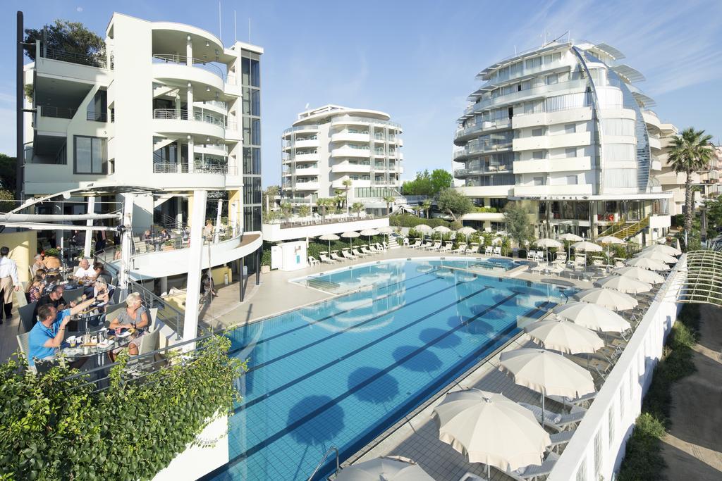 Hotel Le Palme - Premier Resort 밀라노마리티마 외부 사진