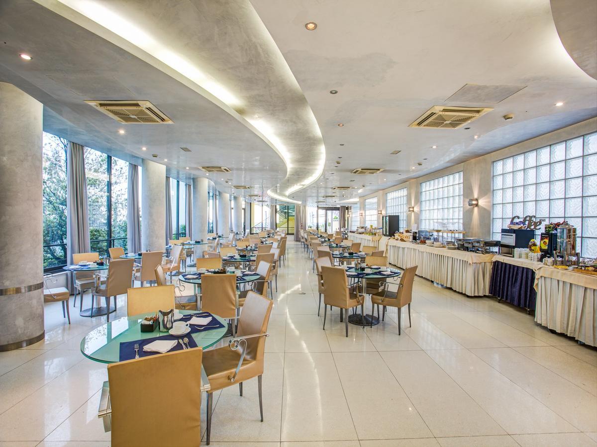 Hotel Le Palme - Premier Resort 밀라노마리티마 외부 사진